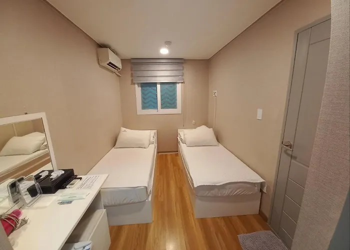 D Mini Pensión Seúl